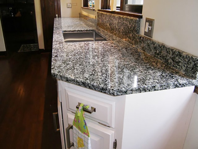 Đá Granite 30x60x2 Tím Hoa Cà Trang Trí Nội Ngoại Thất